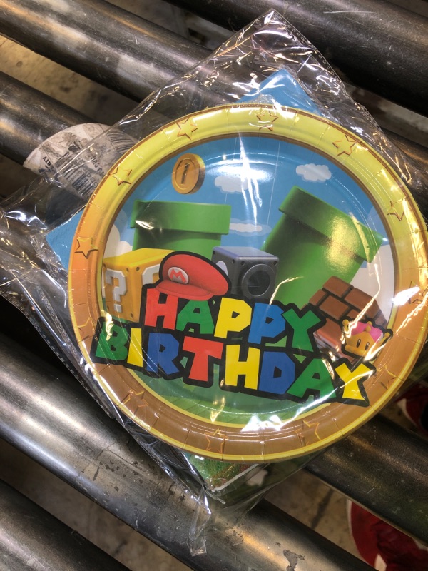 Photo 1 of Super Bros Party Tableware, 20 Plates and 20 Napkins and Tablecloth71 '' x 42 ''Super Bros Birthday Party Decorate Supplies

