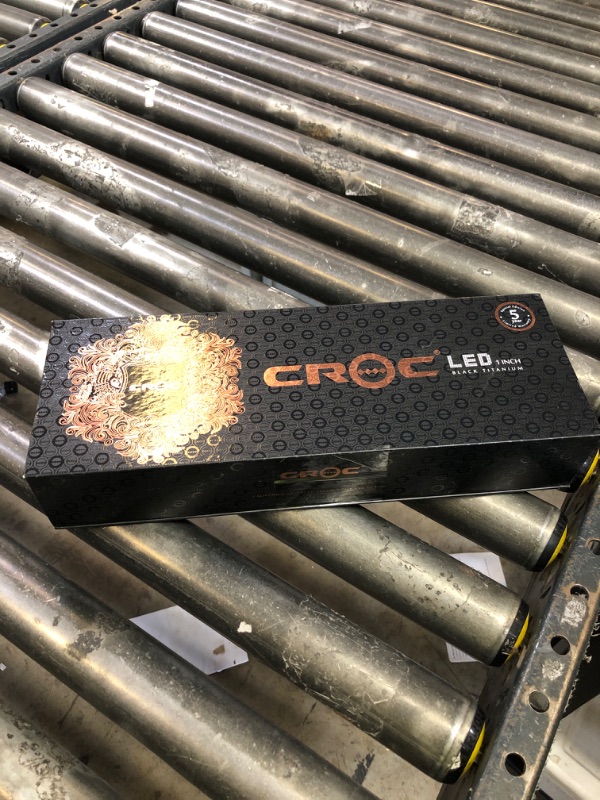 Photo 1 of CROC Led Black Titanium Flat Iron 1 Inch
