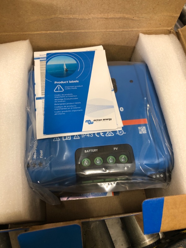 Photo 1 of Victron Energy SmartSolar MPPT Tr Solar Charge Controller (Bluetooth) - Charge Controllers for Solar Panels - 150V, 60 amp, 12/24/36/48-Volt
