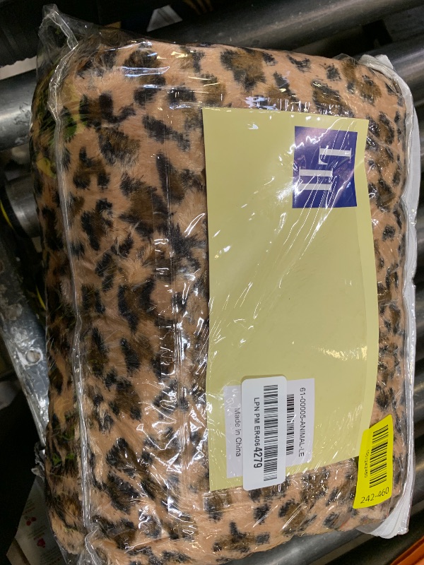 Photo 1 of Sherpa Fleece Throw Blanket - 50x60-Inch Machine-Washable Reversible Throw - Fluffy Blankets for Couch, Chair, or Bed by Lavish Home (Leopard)