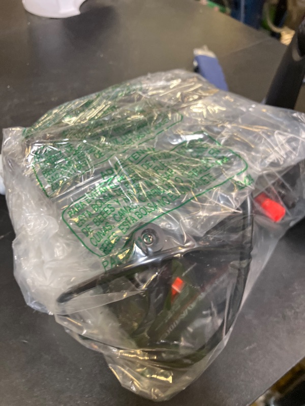 Photo 1 of Pyramid Universal Compact Bench Power Supply- 12 Amp Linear Regulated Home Lab Bench-top AC-to-Dc 12V Converter w/ 13.8V Dc 115V AC 270W Power Input, Screw Type Terminals, Cooling Fan- PS14KX.5