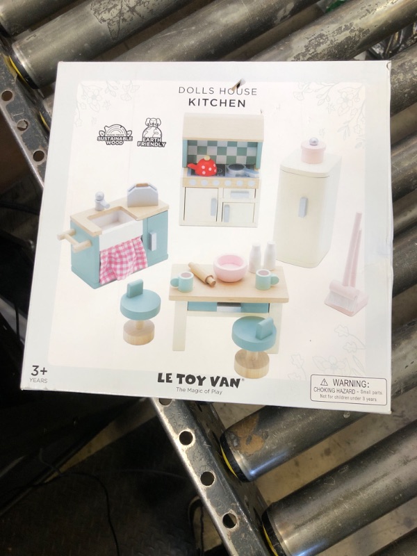 Photo 1 of Le Toy Van Daisylane Kitchen Dollhouse Furniture (ME059)