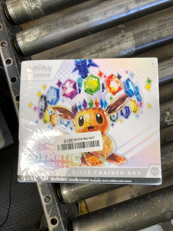 Photo 1 of Pokemon TCG: Scarlet & Violet—Prismatic Evolutions Elite Trainer Box