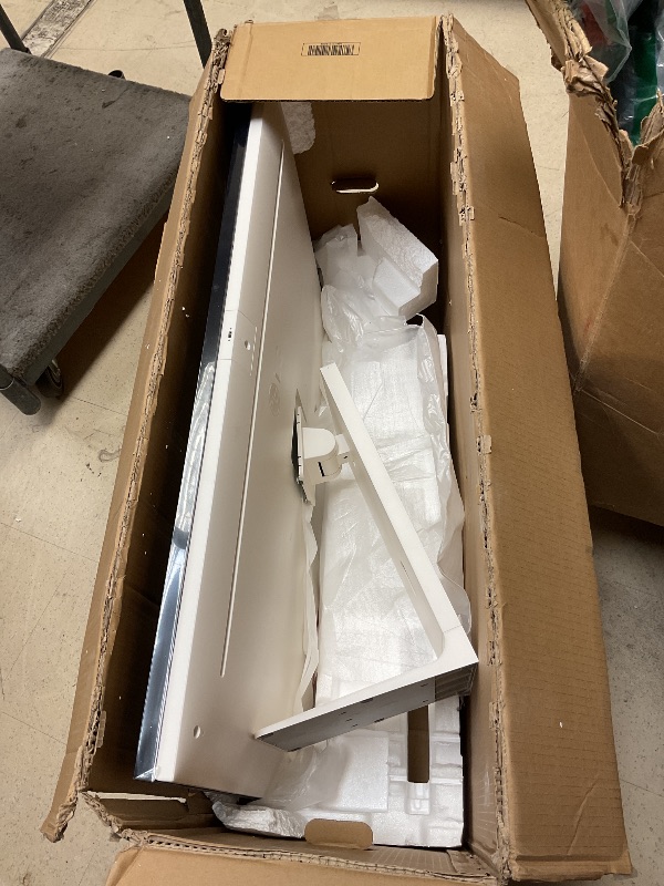 Photo 1 of LG Smart Monitor (43SQ700S) -43-Inch 4K UHD(3840x2160) IPS Display, webOS Smart Monitor, ThinQ Home, Magic Remote, USB Type-C, 2X Stereo Speakers, AirPlay 2, Screen Share, Bluetooth,White