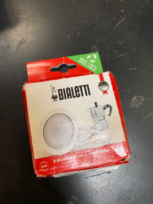 Photo 1 of Bialetti 3 Replacement Seals and 1 Filter for 6 Cup Moka Express Blister Pack