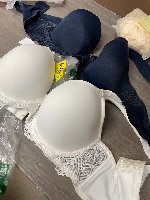 Photo 1 of Curve Muse Women's Lightly Padded Underwire Lace Bra with Padded Shoulder Straps-2PK-Black Iris,Cream-42B