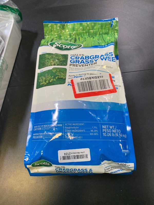 Photo 1 of Scotts Halts Crabgrass and Grassy Weed Preventer, Crabgrass Preventer, Pre Emergent Weed Control for Lawns, Prevents Chickweed & More, Treats up to 5,000 sq. ft., 10.06 lb.