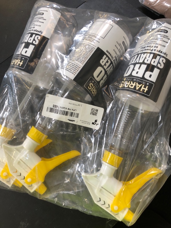 Photo 1 of HARRIS Professional Spray Bottle 32oz (3-Pack), All-Purpose for Cleaning and Plants with Clear Finish, Pressurized Sprayer, Adjustable Nozzle and Measurements