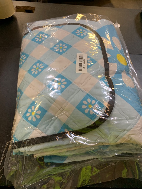 Photo 1 of Extra Large Picnic Blanket Waterproof,80"x 80"Foldable Machine Washable Beach Blankets,Outdoor Blanket for 6-8 Adults,Picnic Mat Suitable for Indoor Crawling,Park Beach,Camping,Hiking,Travel( Blue)