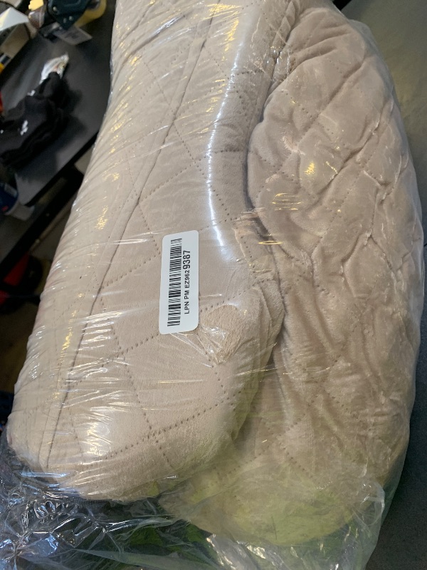 Photo 1 of Dog Car Seat for Small and Medium,Memory Foam Pet Booster Seats,for Dogs Car Ded Weighing no More Than 35 pounds,Removable and Easy to Install,Equipped with Storage Bag and Dog Blanket.