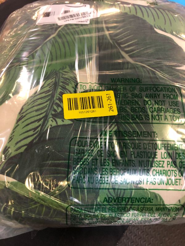 Photo 1 of LVTXIII Outdoor Seat Cushions Set of 2, Patio Chair Pads with Ties, Flufy Outdoor Round Bistro Chair Cushions for Patio Garden Furniture Decoration 15”x15”x4”, Swaying Palms Green