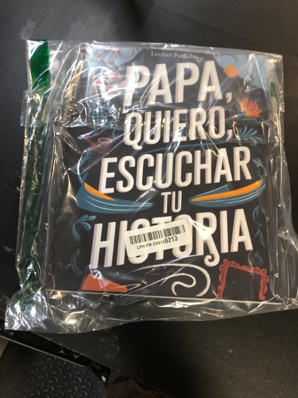 Photo 1 of Papa quiero escuchar tu historia: Un diario guiado para compartir amor, preservar recuerdos y contar la historia de tu vida (Spanish Edition)