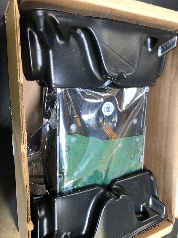 Photo 1 of Western Digital 10TB Ultrastar DC HC510 SATA HDD - 7200 RPM Class, SATA 6 Gb/s, 256MB Cache, 3.5" - Power-Disable Model - HUH721010ALE604 (Renewed)