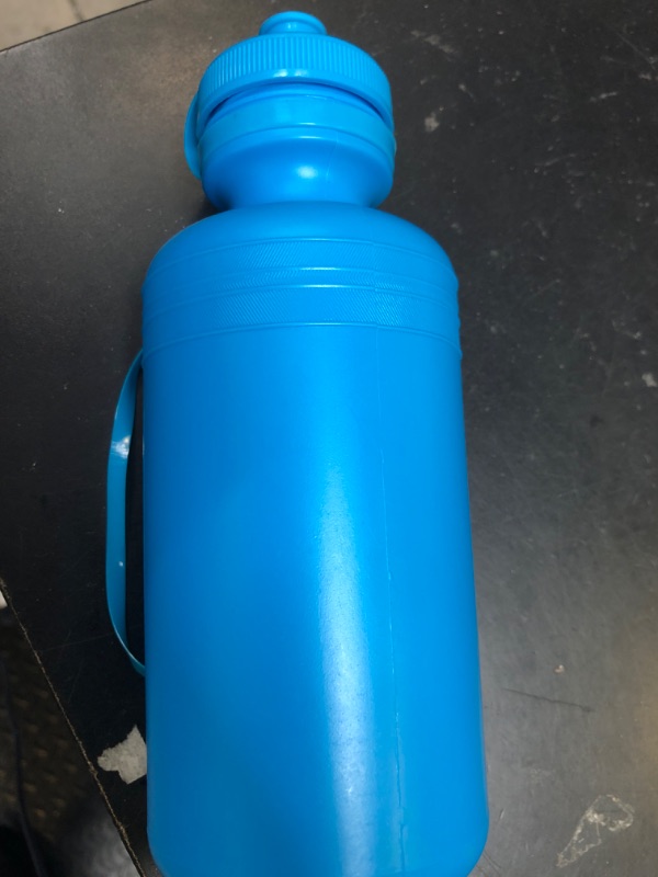 Photo 1 of VGEBY 610ML Water Bottle Outdoor Cycling Fitness Equipment for Mountain 3 Colors Available(Blue) Sportinggoods Cycling Racking And Storage