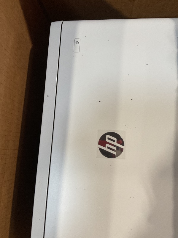 Photo 1 of *** FOR PARTS ONLY/ SMALL DISPLAY SCREEN SEVERELY DAMAGED CANNOT SEE **** HP Color LaserJet Enterprise M554dn Duplex Printer (7ZU81A)