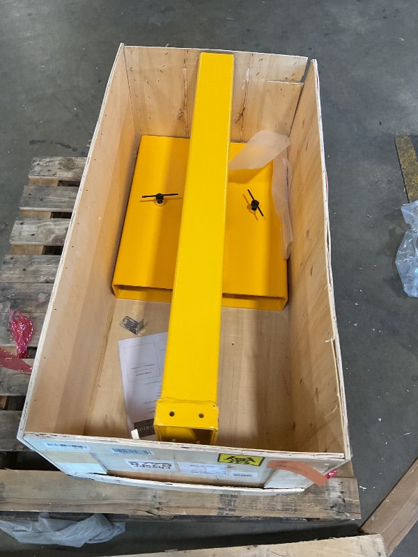 Photo 1 of **NO HOOKS OR BOOM refer to photo**YITAMOTOR Fork Mounted Telescoping Crane Jib Boom 5500lb Lift Capacity, Manual Telescopes 31in-79in for Warehouse or Factories