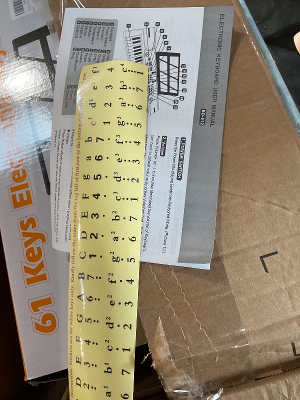 Photo 1 of 61 keys keyboard piano, Electronic Digital Piano with Built-In Speaker Microphone, Sheet Stand and Power Supply, Portable piano Keyboard Gift Teaching for Beginners