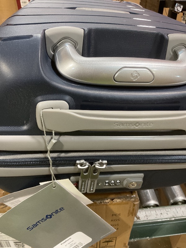 Photo 1 of **MISSING KEY. LOCKED SHUT**Samsonite Freeform 21 inch Carry On Spinner Navy
