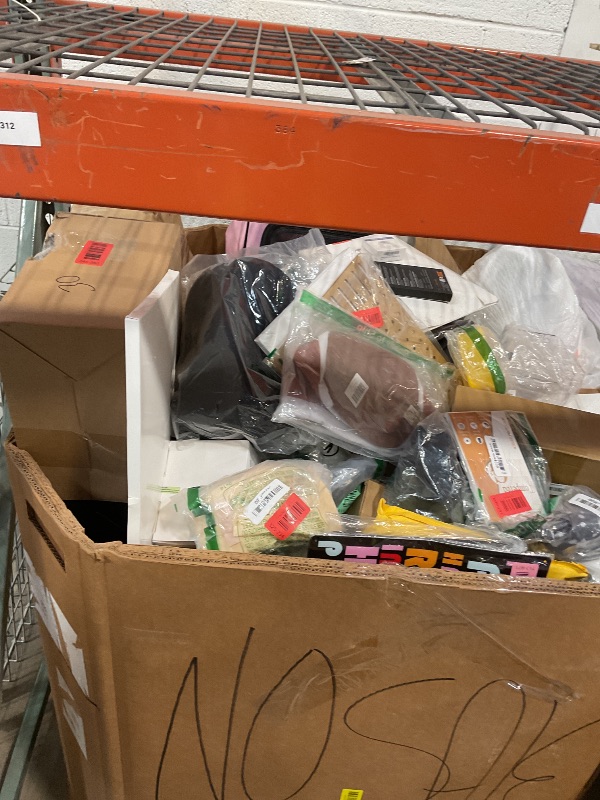 Photo 1 of *** NON-REFUNDABLE ***MUST BRING A TRUCK TO PICK UP**** TRASH/NON SELL PALLET***