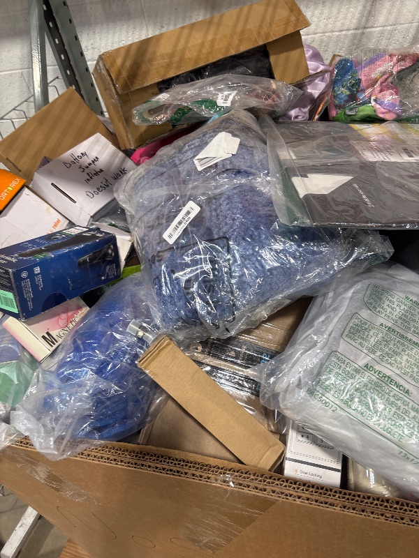 Photo 1 of *** NON REFUNDABLE *** **MUST BRING TRUCK TO PICK UP** TRASH/NON SELL PALLET