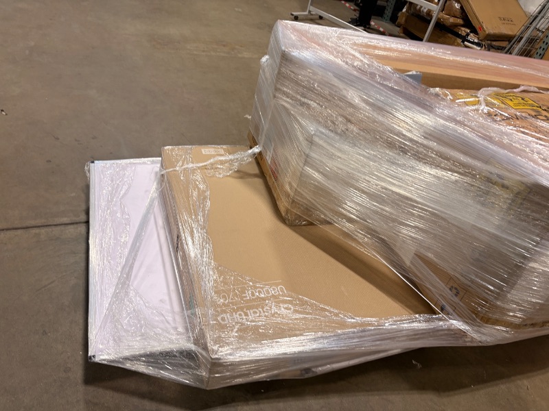 Photo 1 of *** NON REFUNDABLE *** **MUST BRING TRUCK TO PICK UP** TRASH/NON SELL PALLET