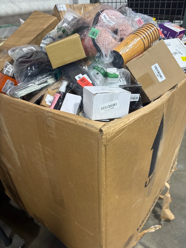 Photo 1 of *** NON REFUNDABLE *** **MUST BRING TRUCK TO PICK UP** TRASH/NON SELL PALLET