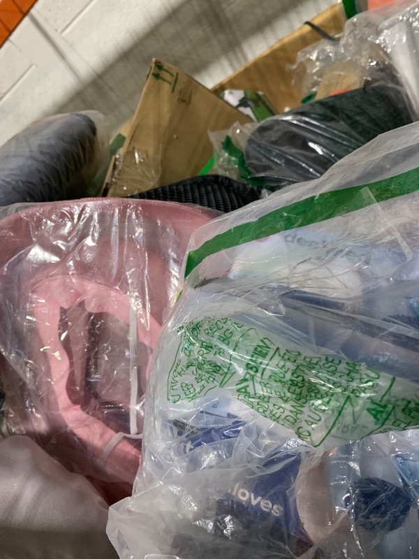 Photo 1 of *** NON REFUNDABLE *** **MUST BRING TRUCK TO PICK UP** TRASH/NON SELL PALLET