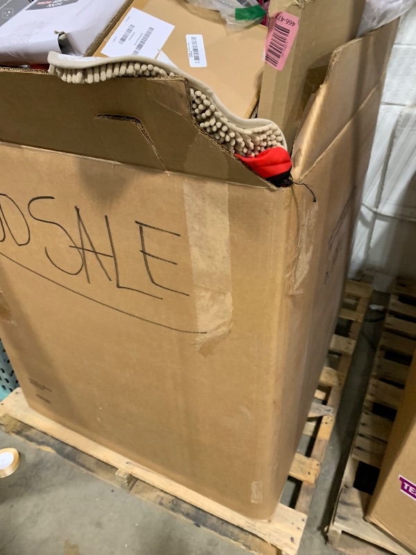 Photo 1 of *** NON REFUNDABLE *** **MUST BRING TRUCK TO PICK UP** TRASH/NON SELL PALLET