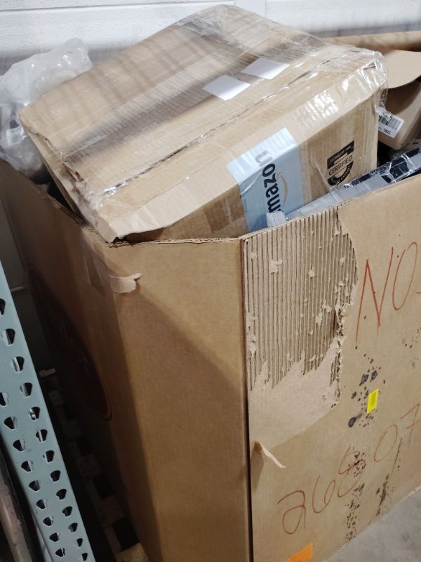 Photo 1 of *** NON-REFUNDABLE ***MUST BRING A TRUCK TO PICK UP**** TRASH/NON SELL PALLET***



