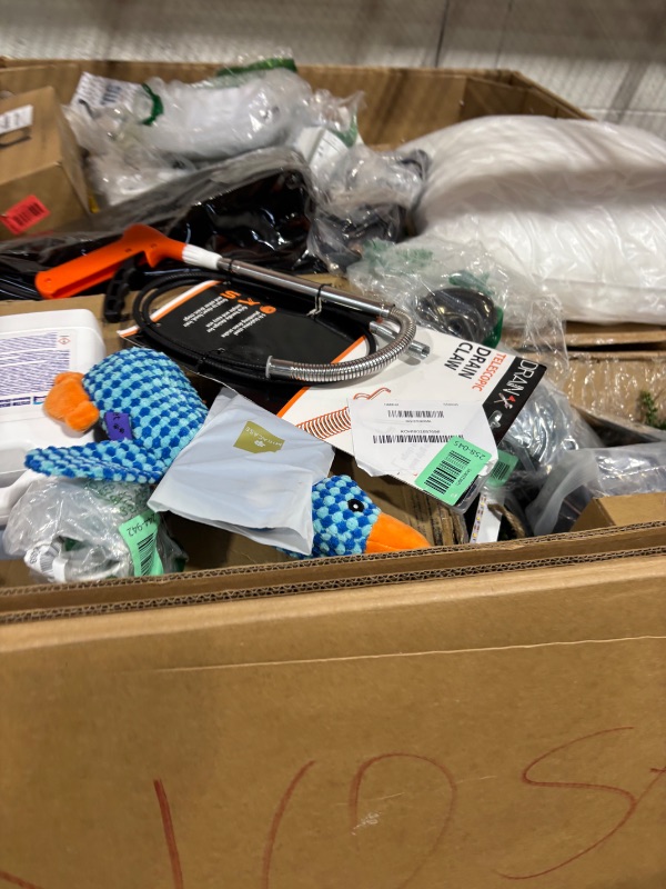 Photo 1 of *** NON REFUNDABLE *** **MUST BRING TRUCK TO PICK UP** TRASH/NON SELL PALLET