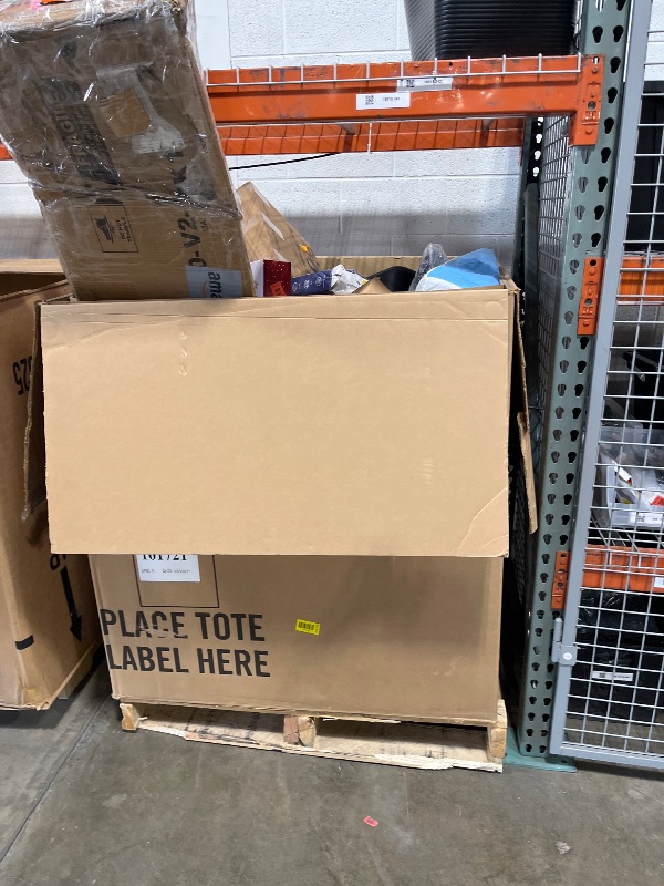 Photo 1 of *** NON REFUNDABLE *** 
TRASH/NON SELL PALLET
*MUST BRING TRUCK TO PICK UP*