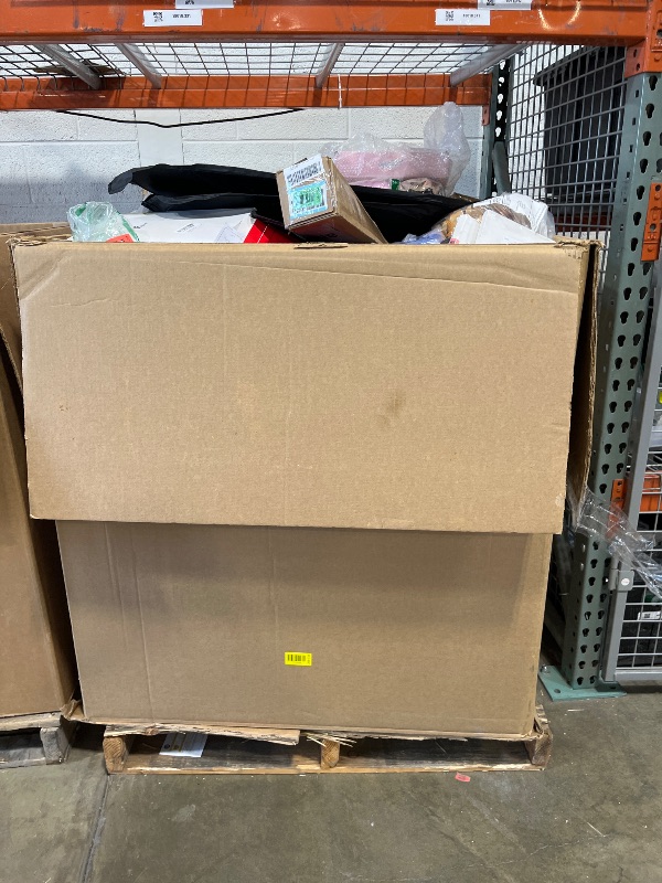 Photo 1 of *** NON REFUNDABLE *** 
TRASH/NON SELL PALLET
*MUST BRING TRUCK TO PICK UP*