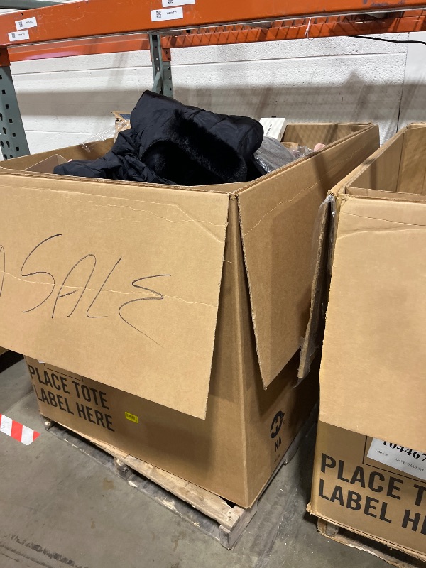 Photo 1 of *** NON REFUNDABLE ***
TRASH/NON SELL PALLET
*MUST BRING TRUCK TO PICK UP*