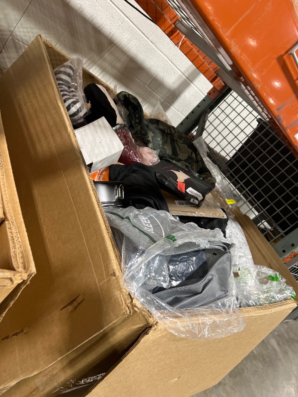 Photo 1 of *** NON-REFUNDABLE ***MUST BRING A TRUCK TO PICK UP**** TRASH/NON SELL PALLET***