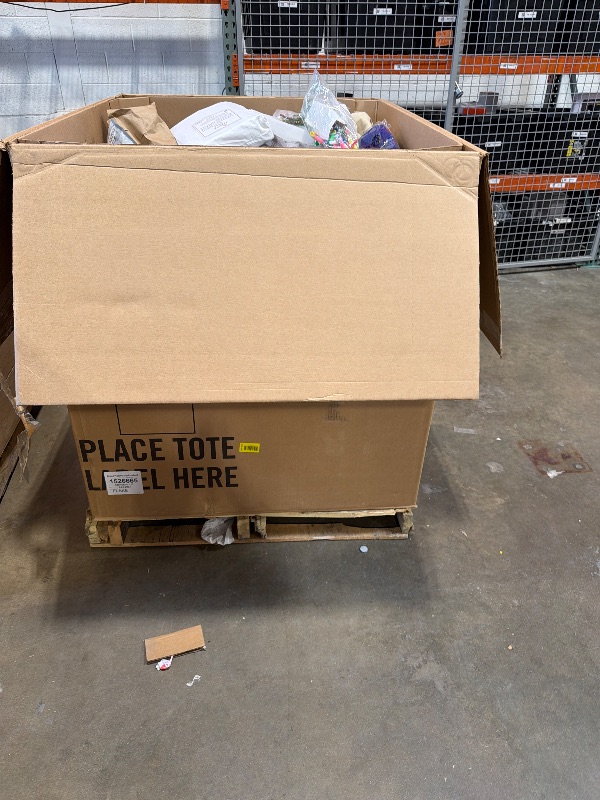 Photo 1 of *** NON REFUNDABLE ***
TRASH/NON SELL PALLET
*MUST BRING TRUCK TO PICK UP*