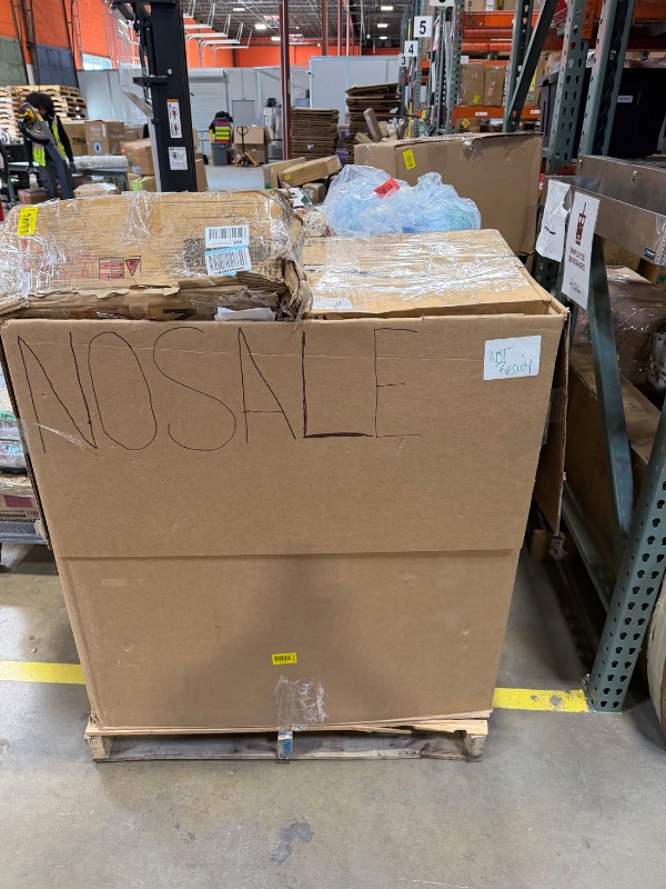 Photo 1 of *** NON REFUNDABLE *** 
NON SELL PALLET
*MUST BRING TRUCK TO PICK UP*