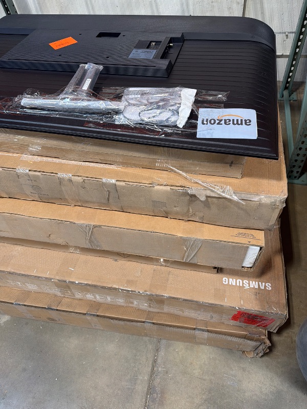 Photo 1 of *FINAL SALE/ NO RETURNSI
PALLET OF NON-FUNCTIONING TVS
QTY 7