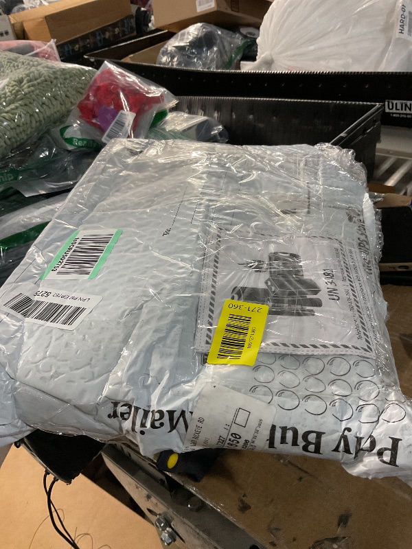 Photo 1 of (used)(damaged)(see all images) HP 17.3 inch Laptop, HD+ Display, AMD Ryzen 5 7520U, 16 GB RAM, 512 GB SSD, AMD Radeon Graphics, Windows 11 Home