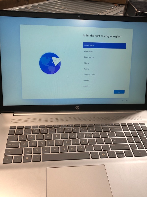 Photo 1 of (used)(damaged)(see all images) HP 17.3 inch Laptop, HD+ Display, AMD Ryzen 5 7520U, 16 GB RAM, 512 GB SSD, AMD Radeon Graphics, Windows 11 Home