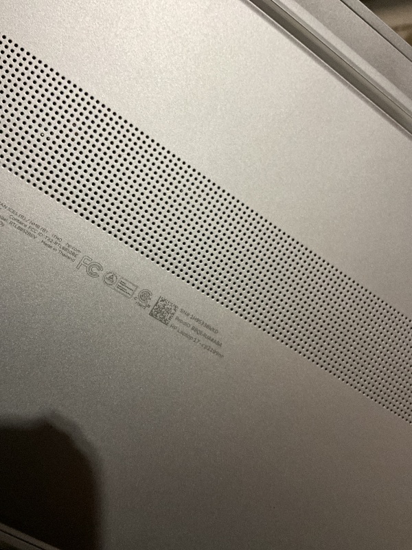 Photo 1 of (used)(damaged)(see all images) HP 17.3 inch Laptop, HD+ Display, AMD Ryzen 5 7520U, 16 GB RAM, 512 GB SSD, AMD Radeon Graphics, Windows 11 Home