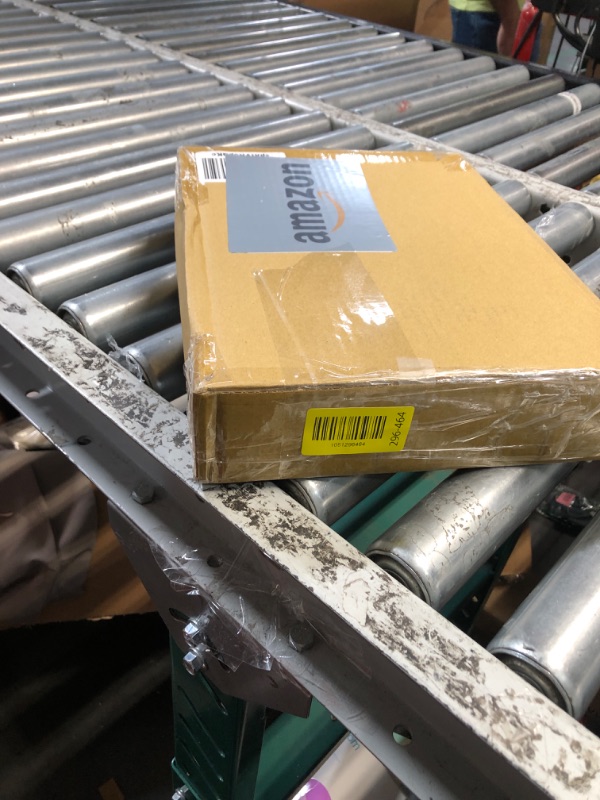 Photo 1 of ***(PARTS ONLY/ MAJOR DAMAGE/ NON FUNCTIONAL)***Melnor 65131AMZ MiniMax Turbo Oscillator Sprinkler, 4000 sq. ft., 4-Way Adjustable, Quick Connect Bundle, Black, Yellow