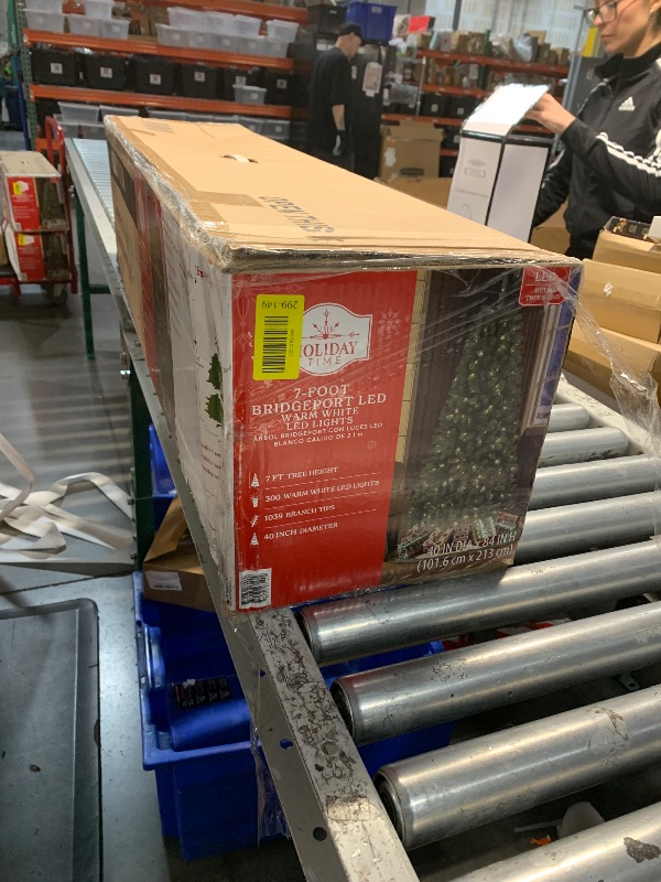 Photo 1 of 7ft Prelit Christmas Tree, Artificial Christmas Tree with 450 Warm White Lights, 1450 Branch Tips, Metal Stand and Hinged Branches