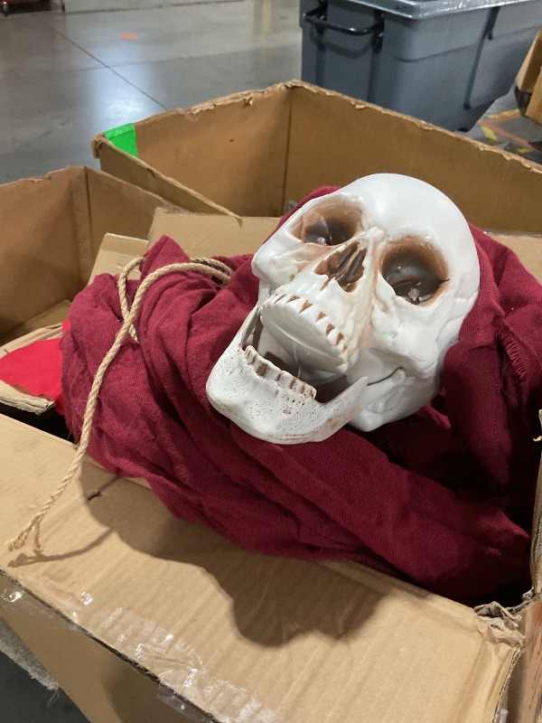 Photo 1 of ****MISSING BOX***Haunted Hill Farm Standing Clown and Animatronic Talking Skull Clown in a Box for Battery Operated Scary Indoor or Covered Outdoor Halloween Decoration