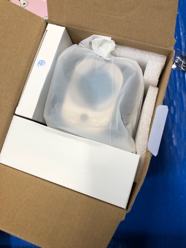 Photo 1 of ?Auto Focus and 1080P?Magcubic Mini Smart Projector with 4K Support