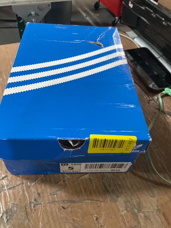 Photo 1 of adidas Unisex Campus 00s J Dark greenFtwr White/Off White 5 US