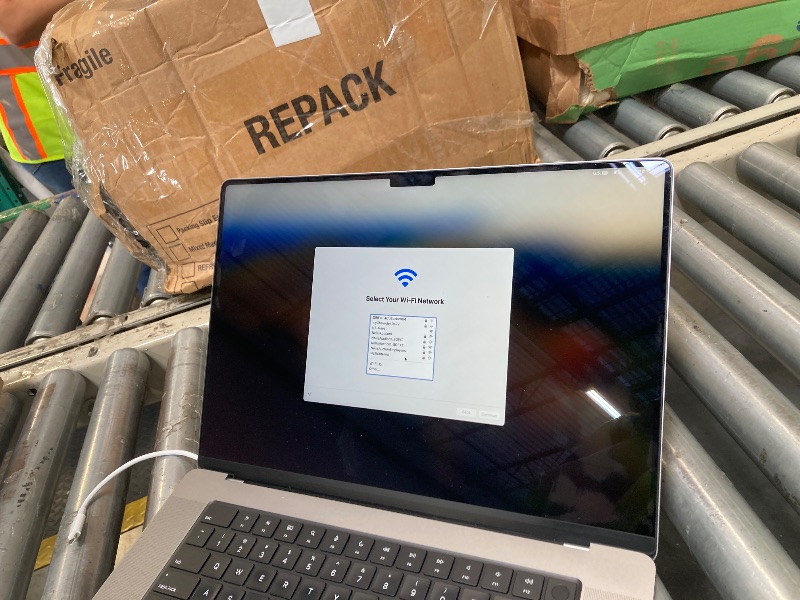 Photo 1 of ****MINOR DAMAGE, SCREEN MARKS****
Apple 2021 MacBook Pro with Apple M1 Max Chip, 16-inch, 32GB RAM, 1TB SSD Storage, Space Gray (Renewed)