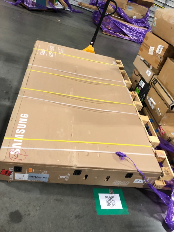 Photo 1 of ****FACTORY SEALED, UNTESTED****
Samsung 98-Inch Class QLED Q7F Series Samsung Vision AI Smart TV (2025 Model, 98Q7F) Quantum HDR, Object Tracking Sound Lite, Q4 AI Gen1 Processor, 4K upscaling, Gaming Hub w/Alexa Built-in