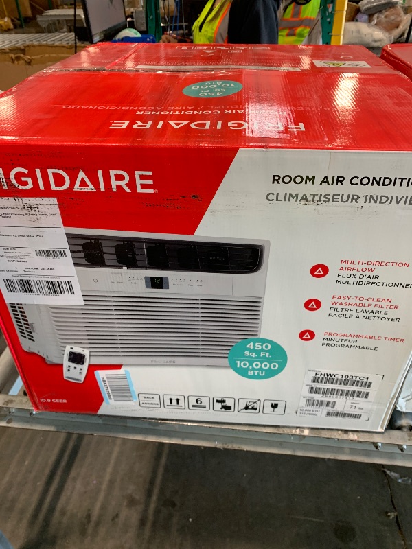 Photo 1 of *MAJOR DAMAGE*
Frigidaire 10,000 BTU Window Air Conditioner with Remote Control, Cools Up to 450 Sq. Ft., Quiet Operation, Eco Mode, 3 Fan Speeds, Auto Restart, White