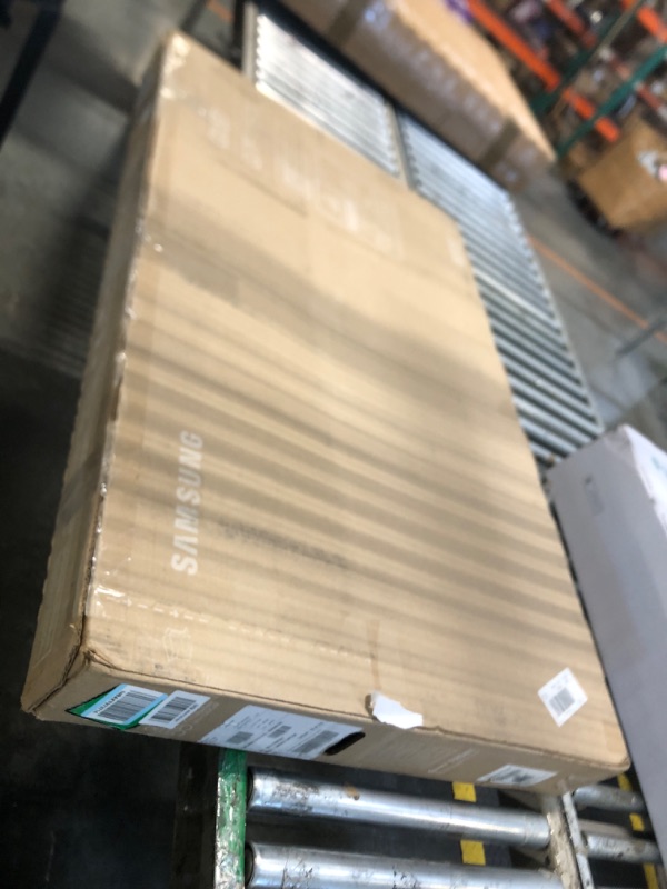 Photo 1 of ***FOR PARTS NO RETURNS *** Samsung 55-Inch Class QLED Q7F Series Samsung Vision AI Smart TV (2025 Model, 55Q7F) Quantum HDR, Object Tracking Sound Lite, Q4 AI Gen1 Processor, 4K upscaling, Gaming Hub, Alexa Built-in