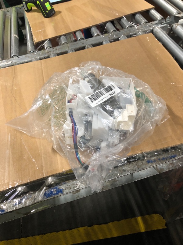 Photo 1 of **UNTESTED**
Samsung DA97-12540G Genuine OEM Auger Motor Assembly for Samsung Refrigerators